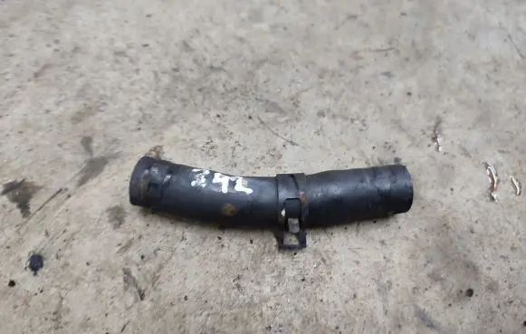 Toyota Avensis T250 Engine coolant pipe/hose