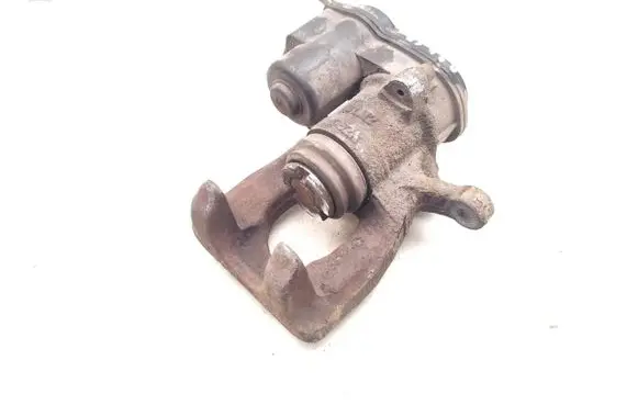 Nissan X-Trail T32 Rear brake caliper 44000-4CA0A