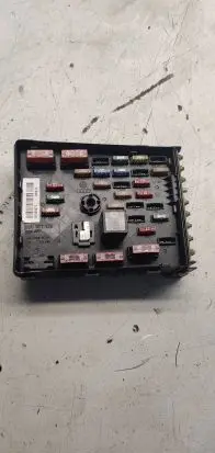 Volkswagen PASSAT B6 Fuse box set 3C0937125 63592777