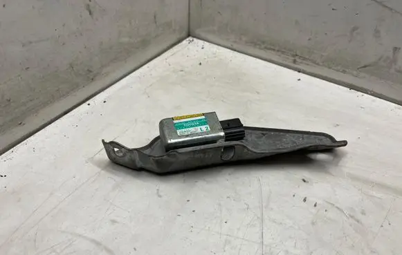 Lexus GS 300 350 430 450H Airbag deployment crash/impact sensor 8983430020