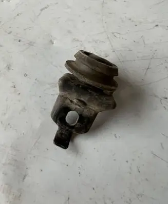 Toyota Land Cruiser (J120) Radiator mount bracket 