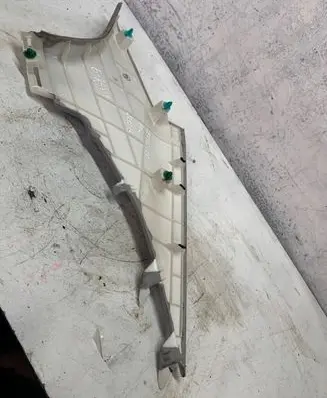 Lexus IS III XE30 (C) pillar trim 6248053010
