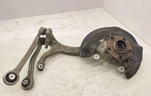 Audi A6 S6 C6 4F Front wheel hub spindle knuckle 4F0258