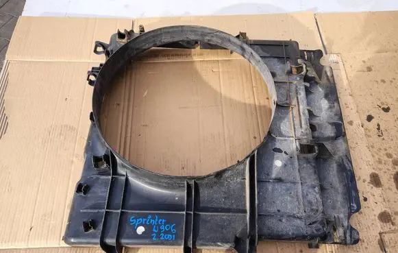 Mercedes-Benz Sprinter W906 Air filter box cover 