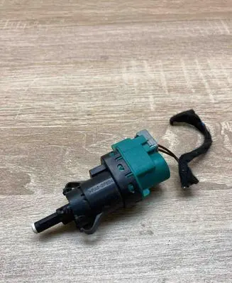 Jaguar S-Type Brake pedal sensor switch 2W9313480AA