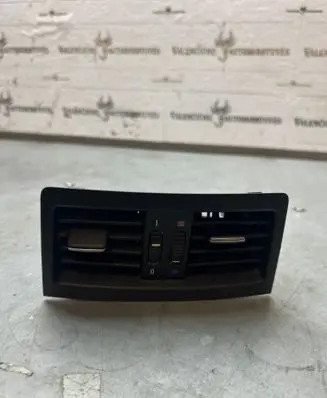 BMW 3 E90 E91 Rear air vent grill 7129556 6932023 6932024