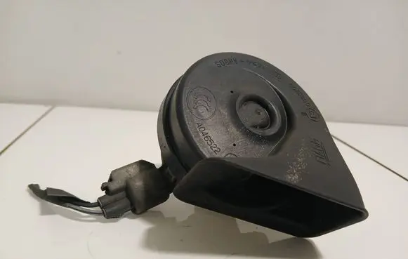 Volvo V70 Horn signal A046522