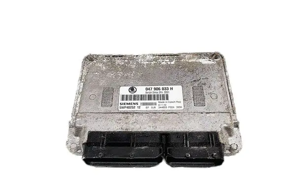 Skoda Fabia Mk2 (5J) Engine control unit/module 047906033H