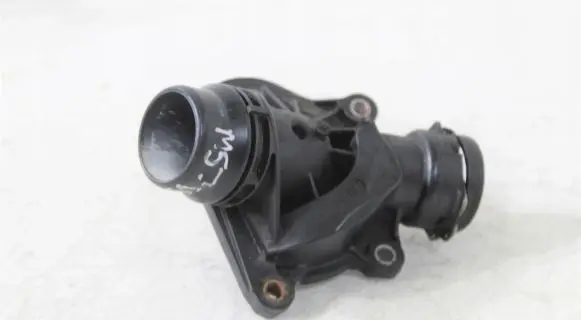 BMW 5 E60 E61 Thermostat housing 