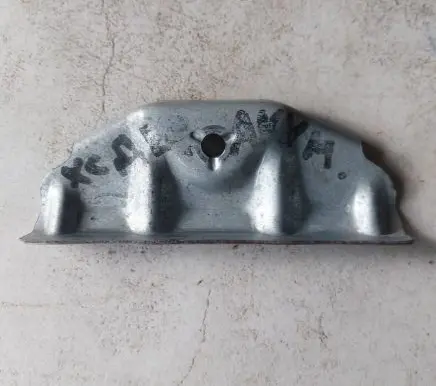 Volvo XC90 Battery bracket 