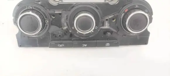 Skoda Octavia Mk2 (1Z) Climate control unit 3T0820047H
