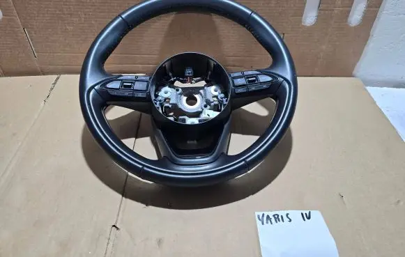 Toyota Yaris XP210 Steering wheel kierownicayaris