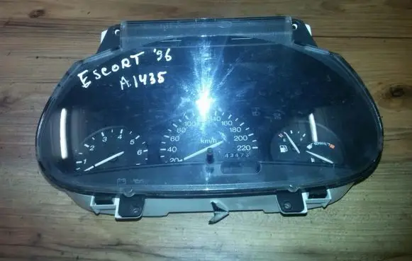 Ford Escort Speedometer (instrument cluster) 96b10b885aa