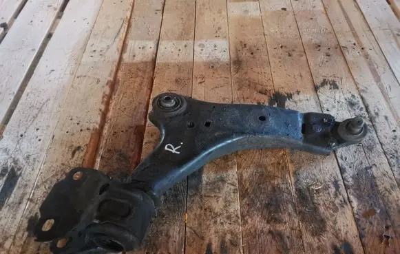 Volvo XC60 Front lower control arm/wishbone