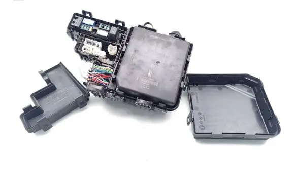 Nissan Qashqai Fuse box set 284B74BA0A