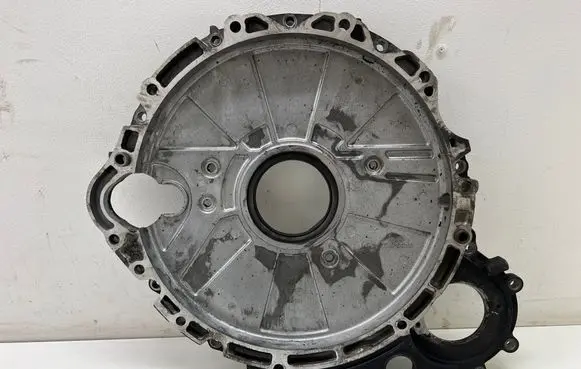 Land Rover Discovery 5 Timing chain cover G4D36K301AF