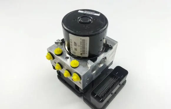 Mercedes-Benz C W204 ABS Pump A2044313912 A2045453832 28526064043