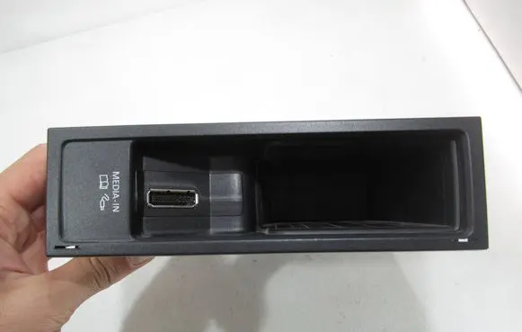 Volkswagen PASSAT B6 Head unit multimedia control 5N0035344B