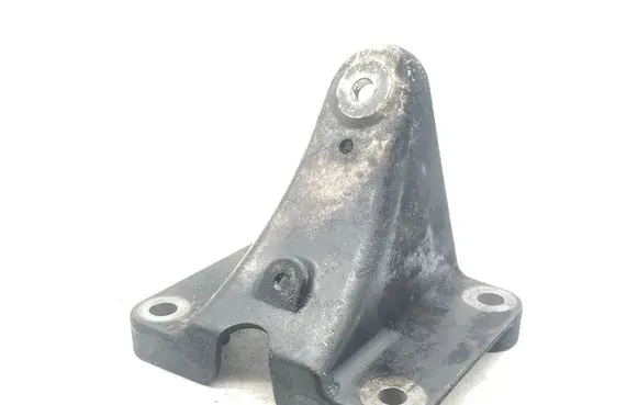 Jaguar XK - XKR Engine mounting bracket 8W836037AA