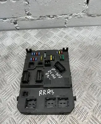 Peugeot 407 Comfort/convenience module BSIS0300 9655708480