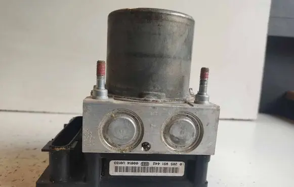 Toyota Corolla Verso AR10 ABS Pump 44540-02360 0265251348 10061783909