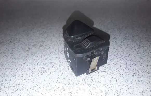 BMW 3 E46 Wing mirror switch 61318373691 8373691