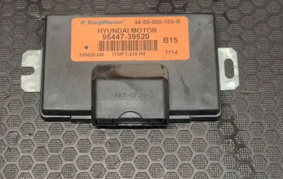 Hyundai Santa Fe Gearbox control unit/module 9544739520 105026306 4450000105R