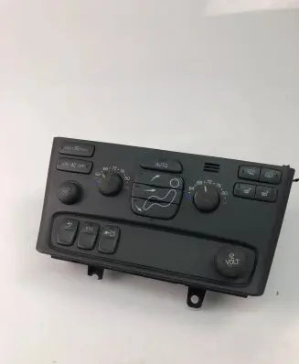 Volvo XC70 Climate control unit 8691950
