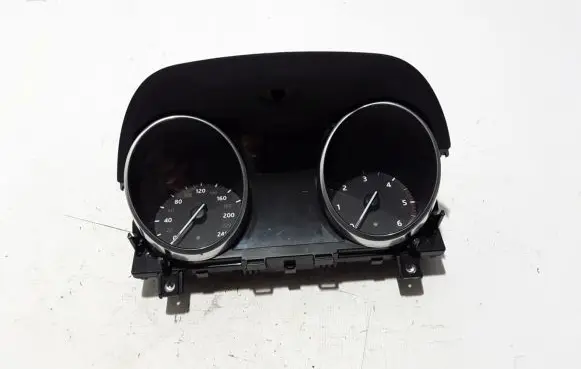 Land Rover Evoque I Speedometer (instrument cluster) GJ3210849TE