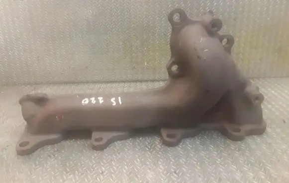 Lexus IS 220D-250-350 Exhaust manifold