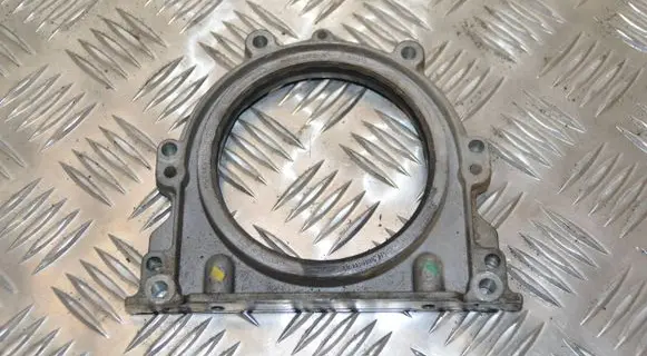 Mercedes-Benz E W211 Crankshaft Holder A6110100214