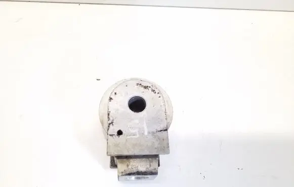 Mercedes-Benz E W212 Rear differential mounting bracket A2043500215