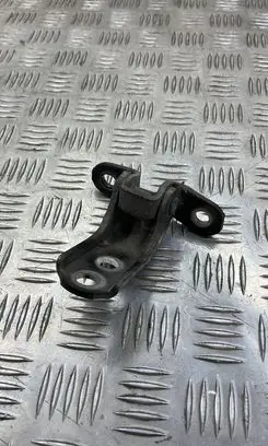 Toyota RAV 4 (XA20) Front door lower hinge 