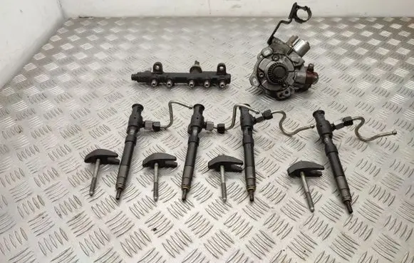 Ford Kuga II Fuel injection system set 9674300080 9674984080 9674984480