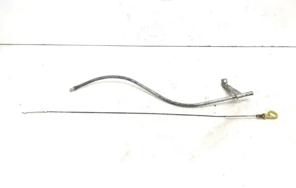 Nissan Pathfinder R51 Oil level dip stick EB300