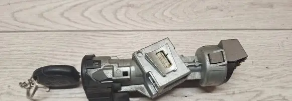 Renault Megane II Ignition lock 3m513f880ac
