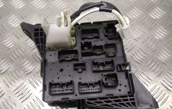 Toyota Prius (XW10) Fuse module PPGF5T30