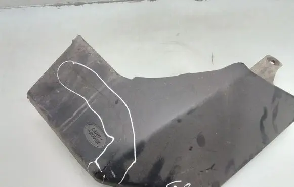 Land Rover Discovery 3 - LR3 Rear mudguard 