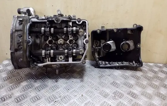 Subaru Outback Engine head T20DLH