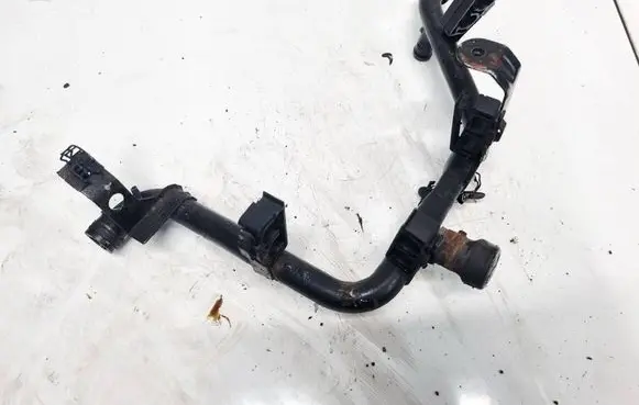 Skoda Superb B5 (3U) Engine coolant pipe/hose 038121065BH