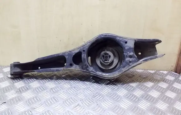 Volkswagen PASSAT B7 Rear upper control arm/wishbone 1K0505371