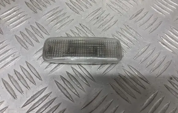 Audi A6 S6 C5 4B Other interior light 8L0947105A