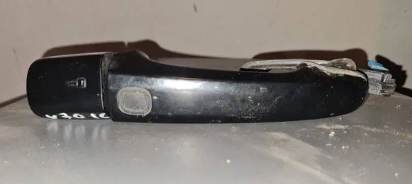 Volvo V70 Front door lock (next to the handle) 30784963 30784964 30753786