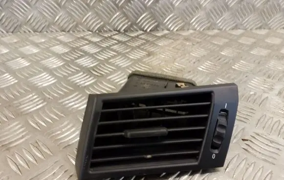 BMW X3 E83 Dashboard side air vent grill/cover trim 3400075