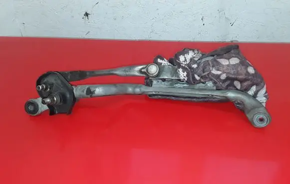 Toyota Verso-S Front wiper linkage NOCODE