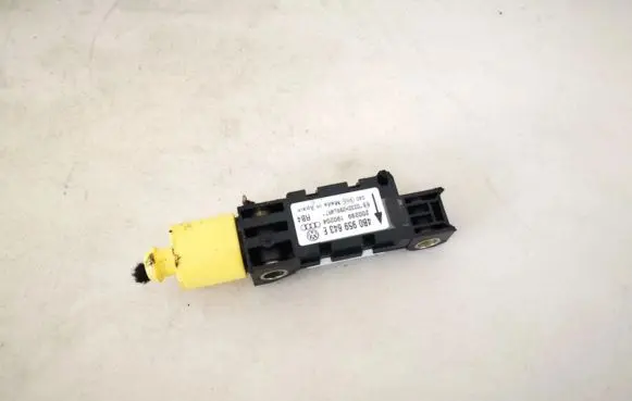 Audi A3 S3 8P Airbag deployment crash/impact sensor 4b0959643e
