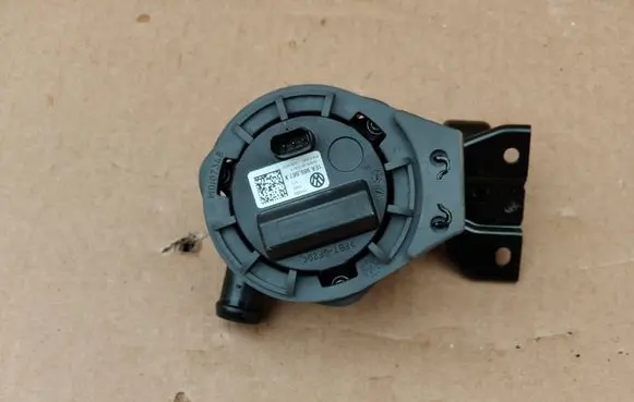 Volkswagen ID. Buzz Electric auxiliary coolant/water pump 1EA965567K 1N3121093