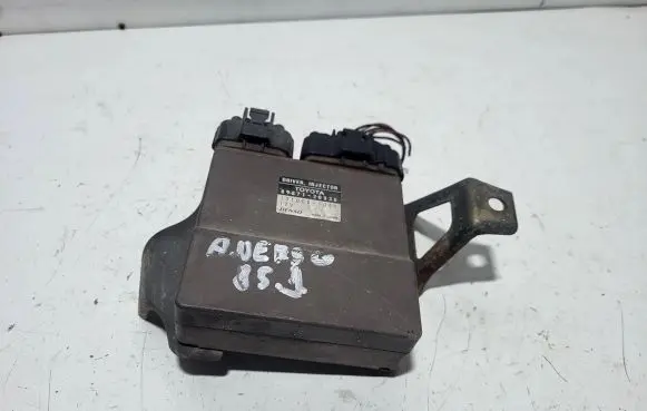 Toyota Avensis Verso Fuel injection control unit/module 8987120030 1310001040