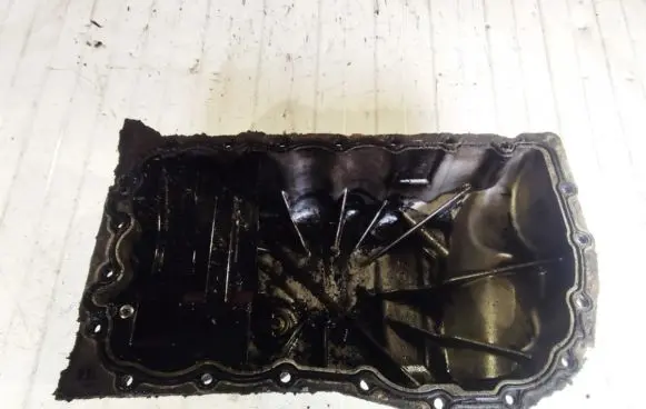 Renault Kangoo I Oil sump 7130104412 104412105084