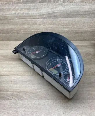 Ford Mondeo Mk III Speedometer (instrument cluster) 3S7F10841